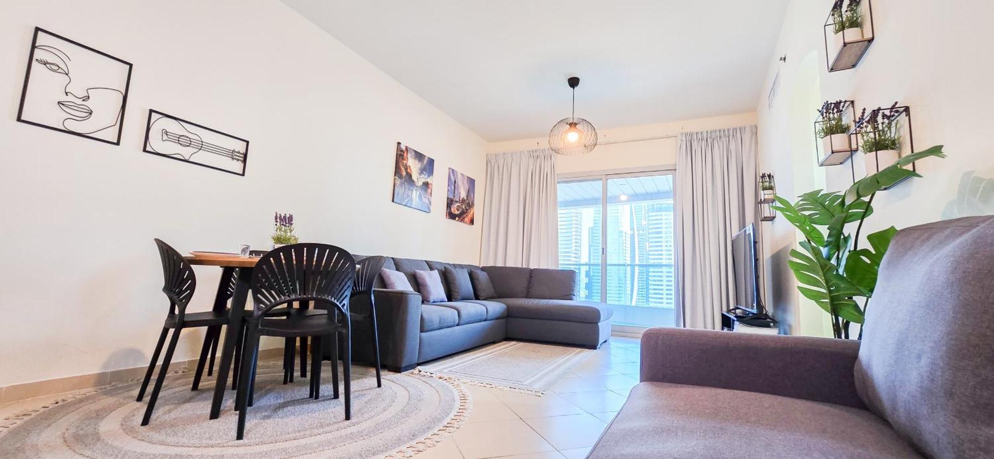 Spacious 2 Bed Apt At Marina High Floor Dubái Exterior foto
