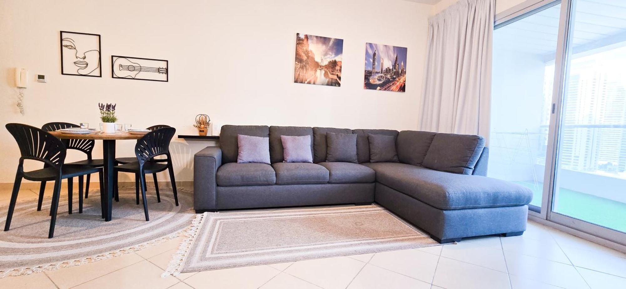 Spacious 2 Bed Apt At Marina High Floor Dubái Exterior foto
